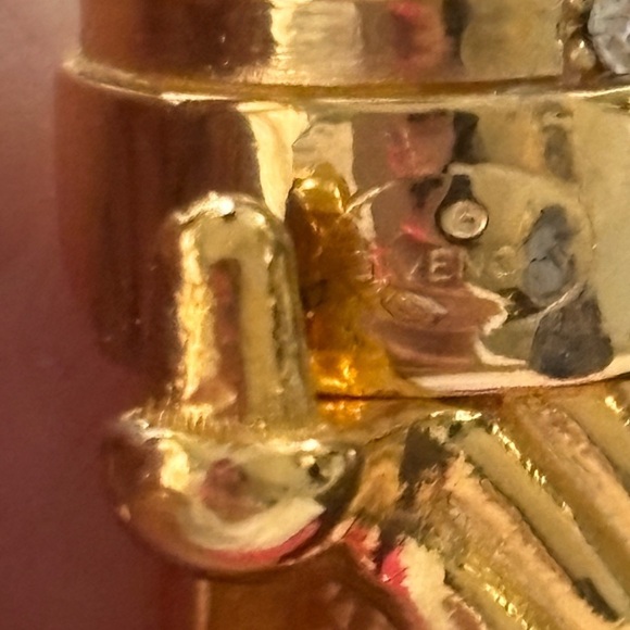 Givenchy Jewel Twist Cable Hinge
Torque Necklace and bracelet set 1980’s - Picture 10 of 15